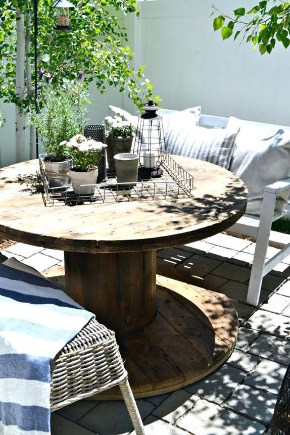 patio-interesting-small-space-outdoor-furniture-small-space-patio-furniture-for-small-balconies-patio-small-space-outdo-(1).jpg