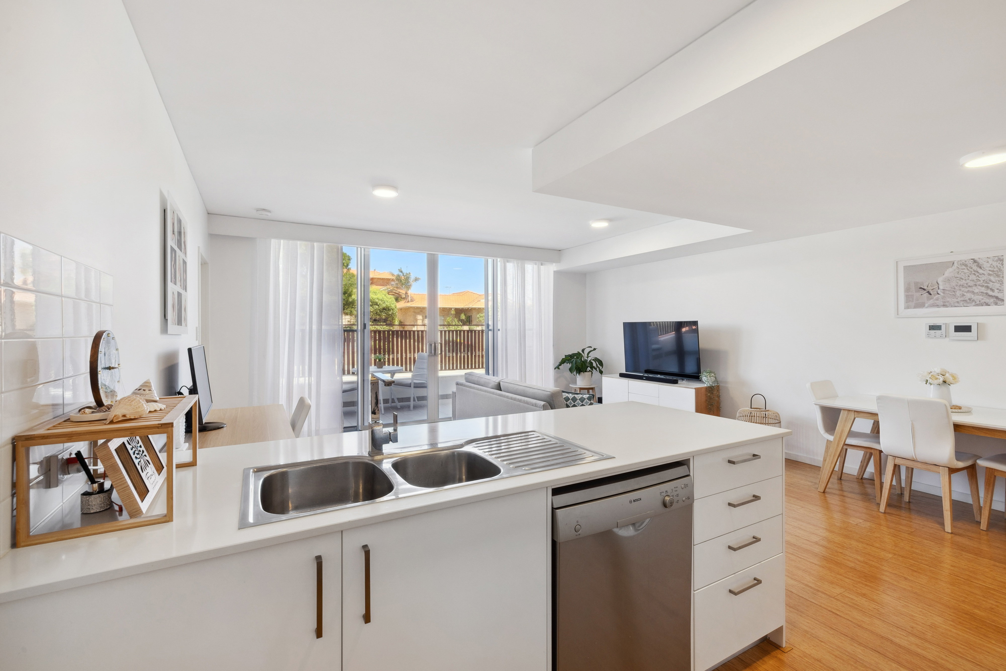 2/35 Hastings Street, Scarborough, WA 6019, Scarborough - Thumbnail 4