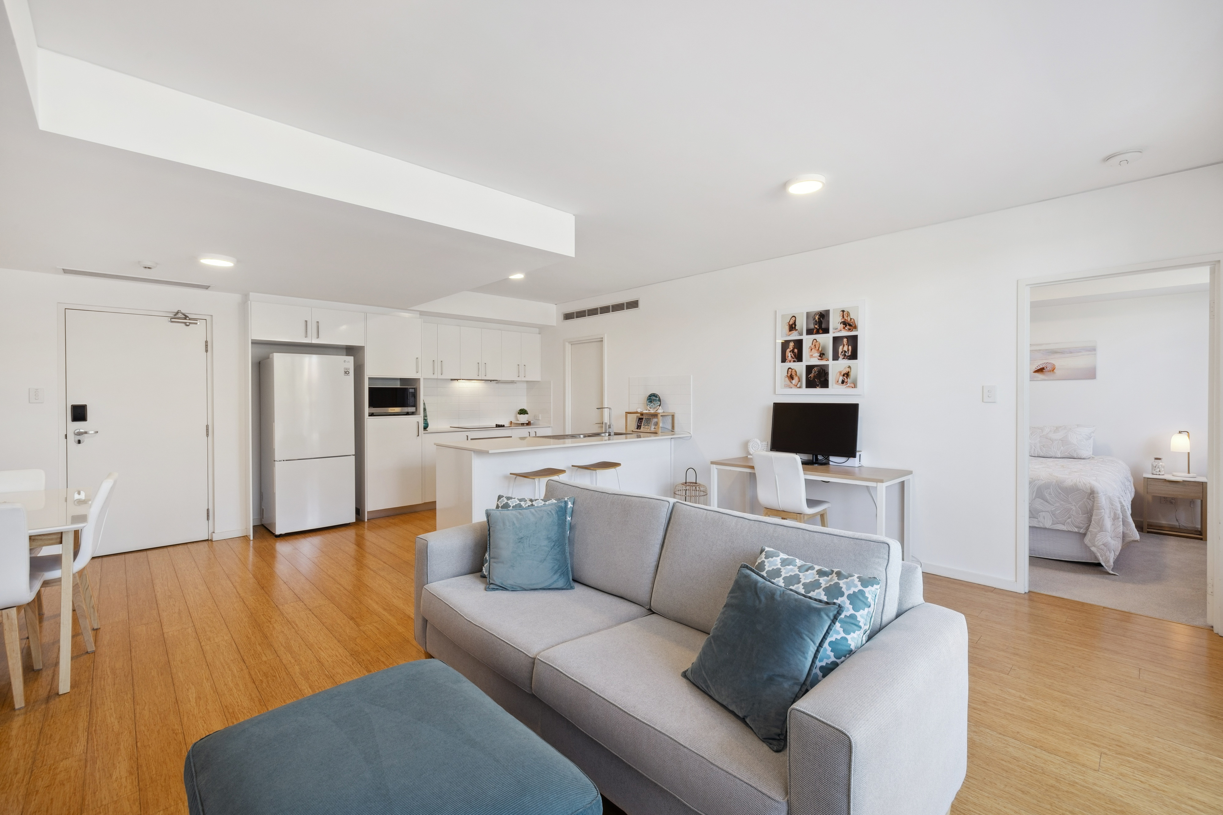 2/35 Hastings Street, Scarborough, WA 6019, Scarborough - Image 1