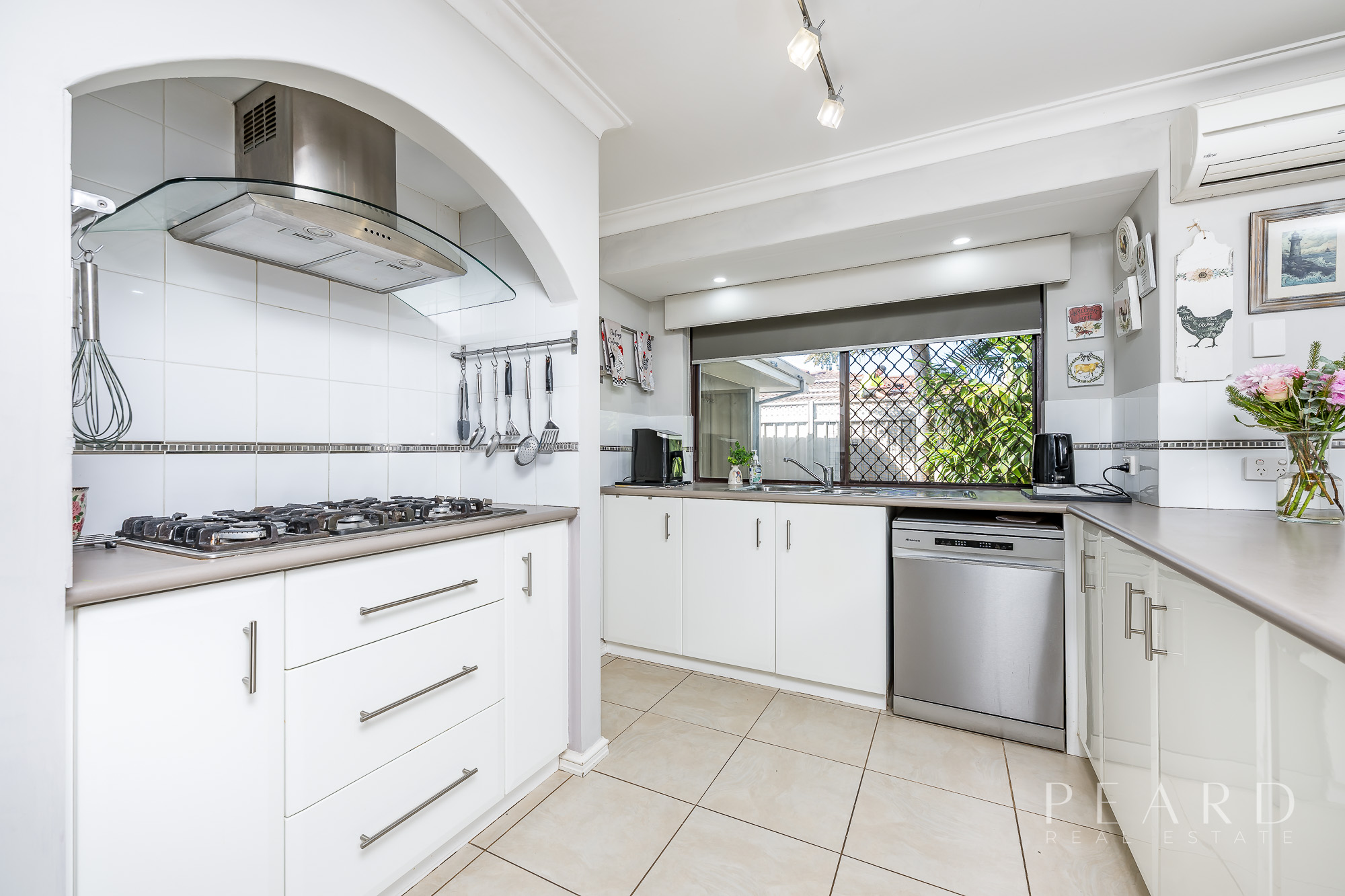 99 Contour Drive, MULLALOO, WA 6027, Mullaloo - Thumbnail 2