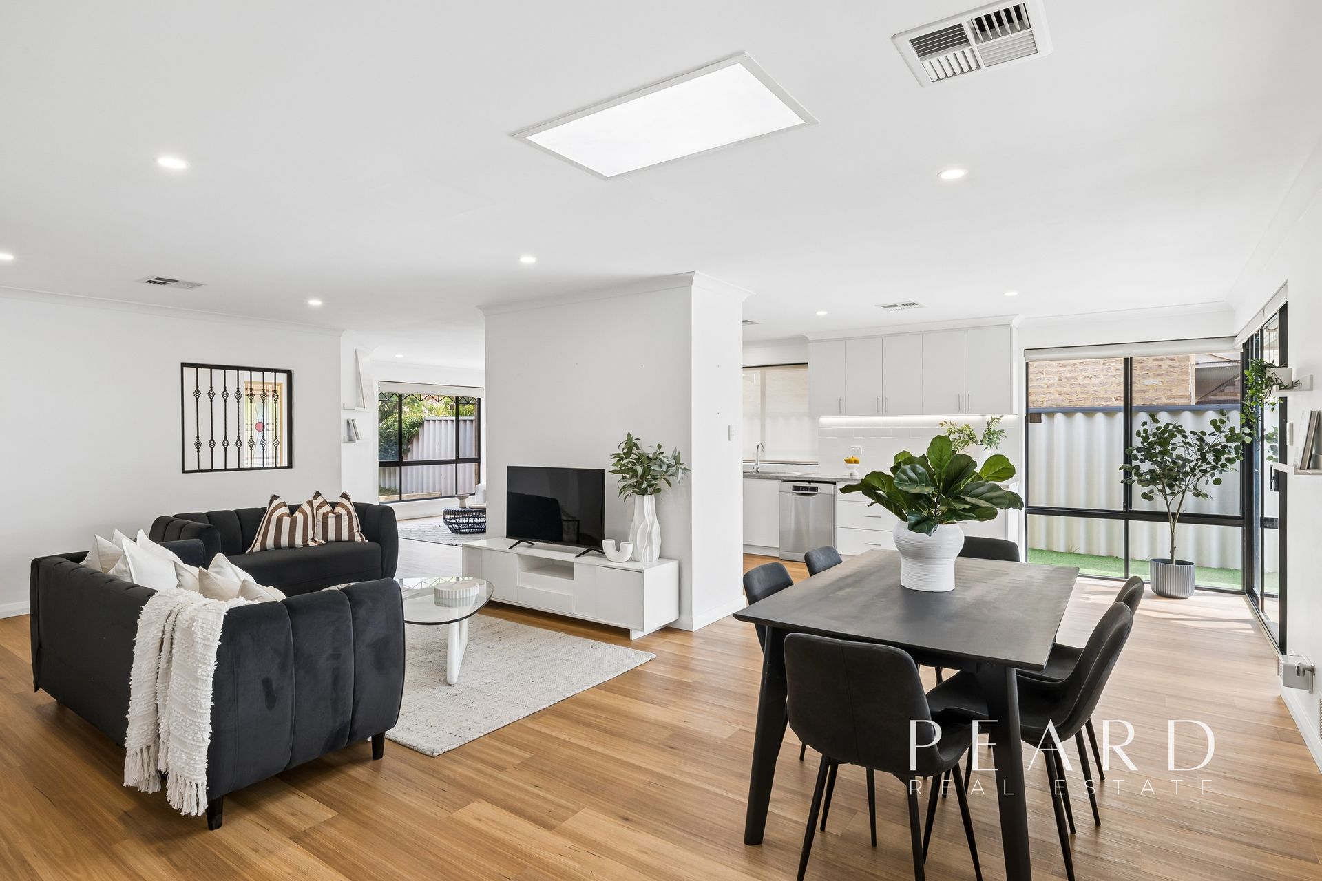 28 Covent Gardens, STIRLING, WA 6021, Stirling - Thumbnail 4